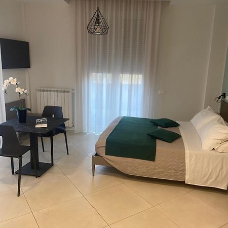 Maqueda Suites Палермо Екстер'єр фото